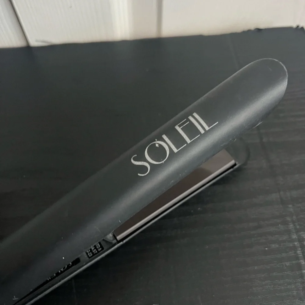 Soleil Hair Flat Iron L10HSC-B1 Tested and Works